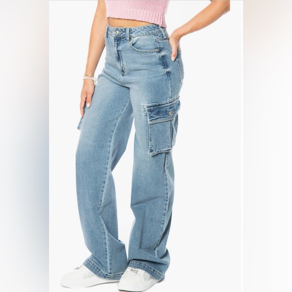 BRAND NEW JUICY COUTURE JEANS! These are beautiful and great quality! - Picture 2 of 3